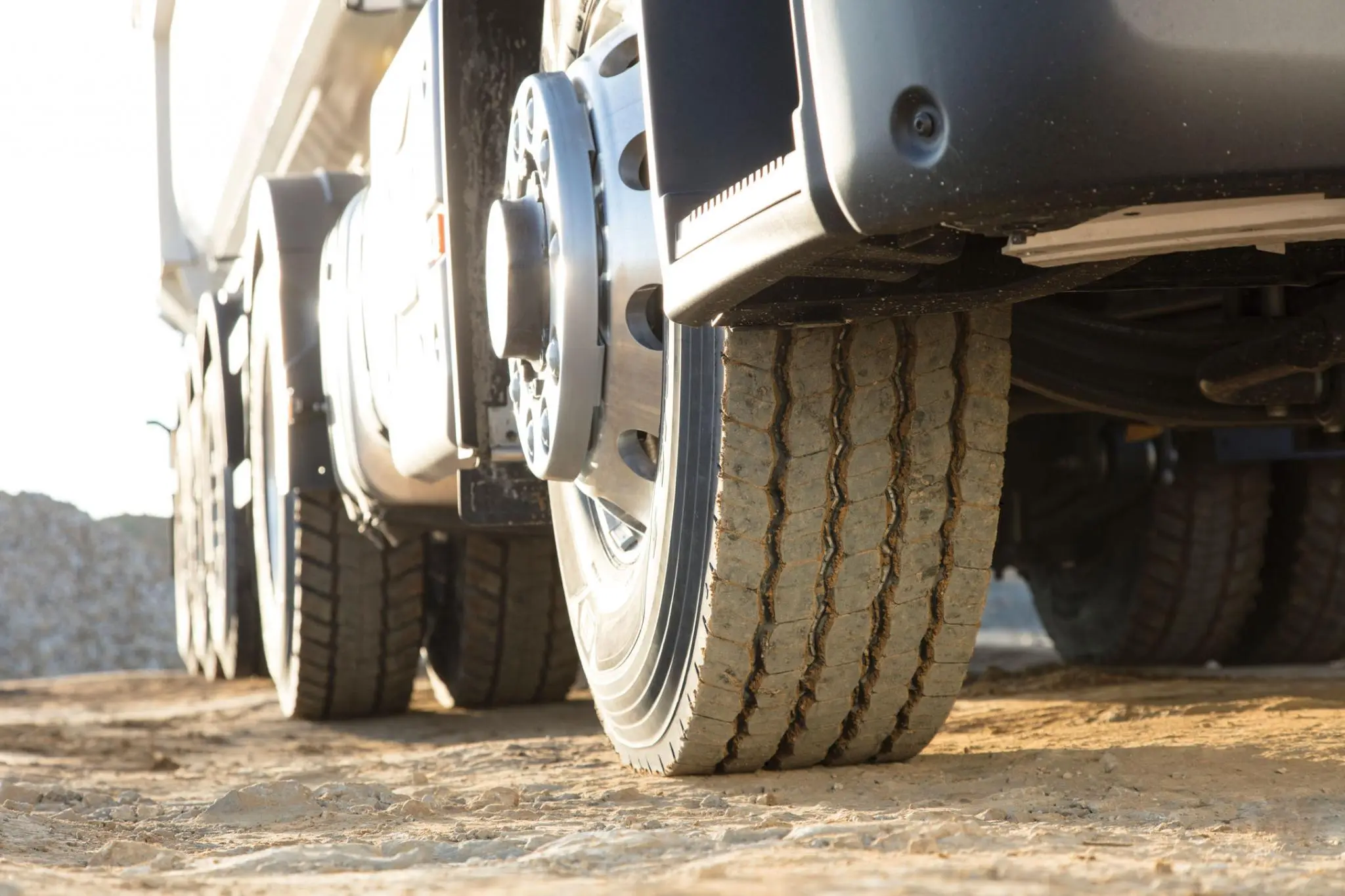 Ford Kamyon Lastik Satışı, Değişimi ve Balans Ayarı